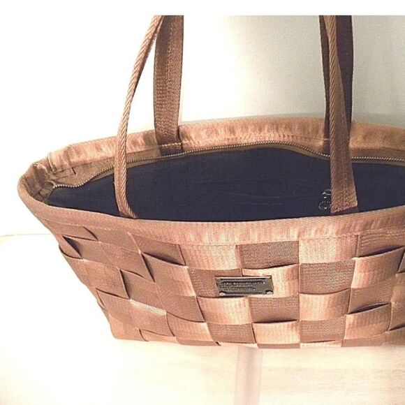 Marc Jacobs Workwear Penny copper seatbelt tote/purse bag - Picture 5 of 5